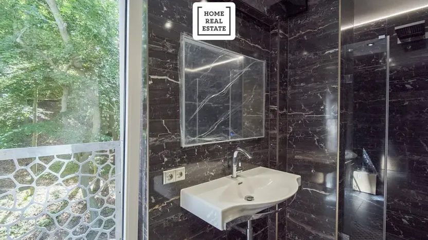 Prodej bytu 3+kk, Karlovy Vary, Šumavská, 171 m2