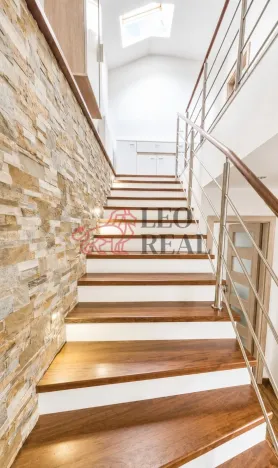 Prodej bytu 3+kk, Železné, 72 m2