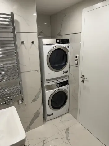 Pronájem bytu 3+kk, Praha - Žižkov, Olšanská, 83 m2
