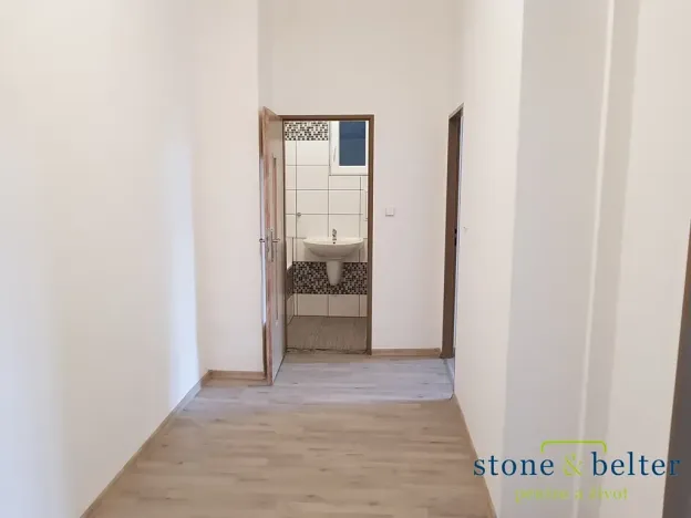 Pronájem bytu 2+kk, Praha - Bubeneč, Bubenečská, 59 m2
