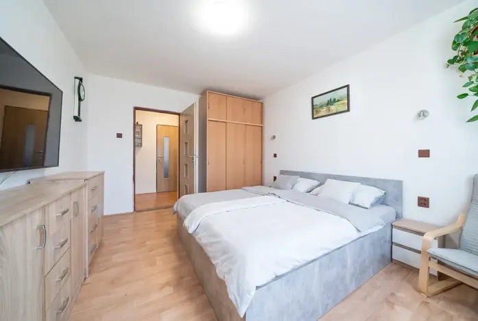 Prodej bytu 3+1, Tmaň, Sídliště, 55 m2