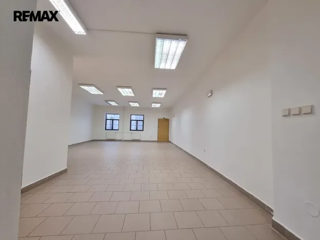 Prodej obchodního prostoru, Lanškroun, 750 m2