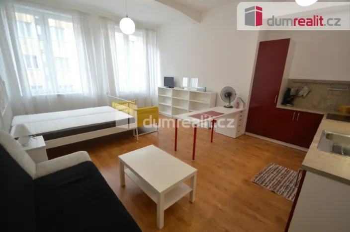 Pronájem bytu 1+kk, Praha - Nusle, Bartoškova, 38 m2