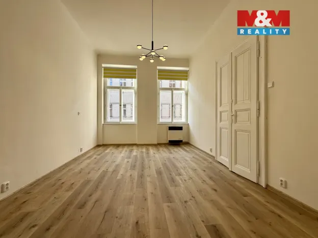 Pronájem bytu 1+1, Praha - Smíchov, Vltavská, 40 m2