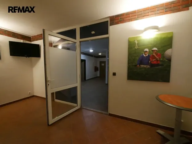 Pronájem kanceláře, Lety, Pražská, 16 m2