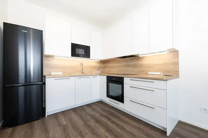Pronájem bytu 2+kk, Praha - Černý Most, Arnošta Valenty, 43 m2