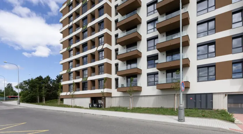 Pronájem bytu 2+kk, Praha - Černý Most, Arnošta Valenty, 43 m2
