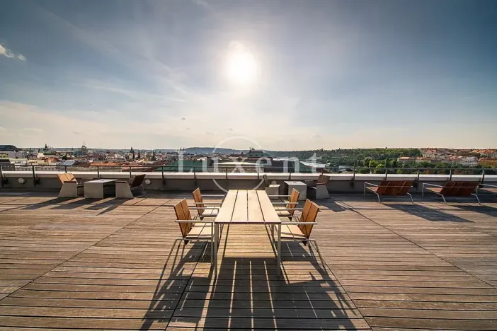 Pronájem kanceláře, Praha - Karlín, Ke Štvanici, 1080 m2