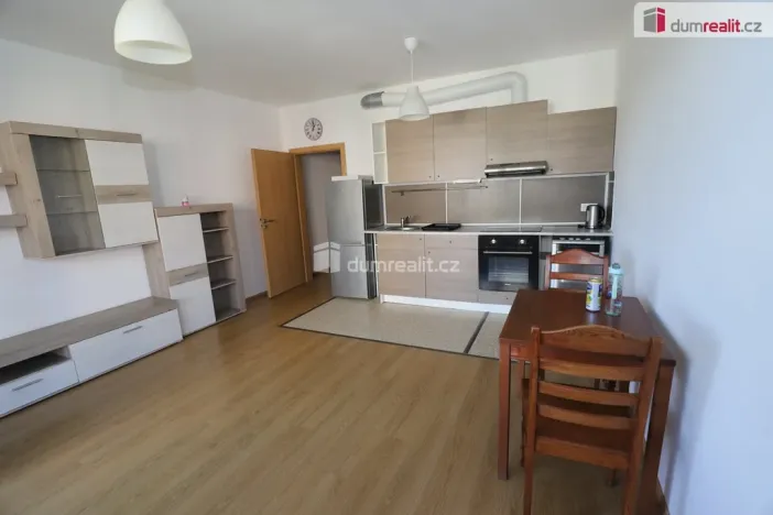 Pronájem bytu 1+kk, Praha - Čakovice, Bermanova, 42 m2