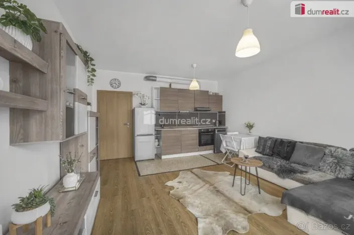 Pronájem bytu 1+kk, Praha - Čakovice, Bermanova, 42 m2