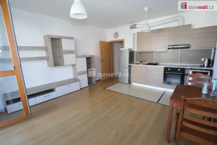 Pronájem bytu 1+kk, Praha - Čakovice, Bermanova, 42 m2