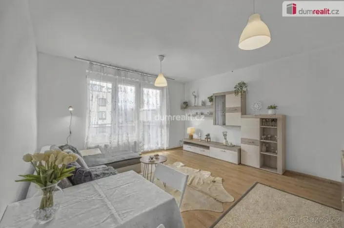 Pronájem bytu 1+kk, Praha - Čakovice, Bermanova, 42 m2