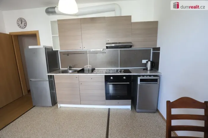 Pronájem bytu 1+kk, Praha - Čakovice, Bermanova, 42 m2