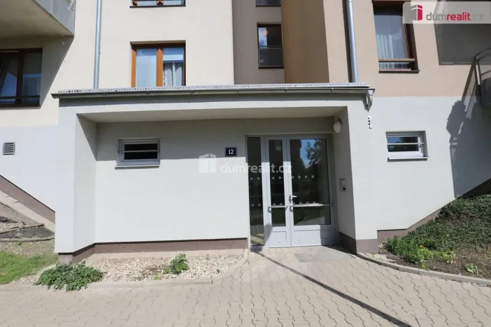 Pronájem bytu 1+kk, Praha - Čakovice, Bermanova, 42 m2