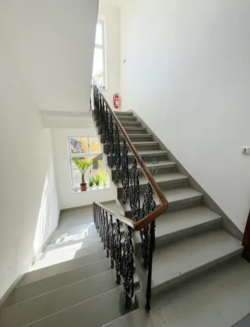 Pronájem bytu 2+1, Praha, Roháčova, 58 m2