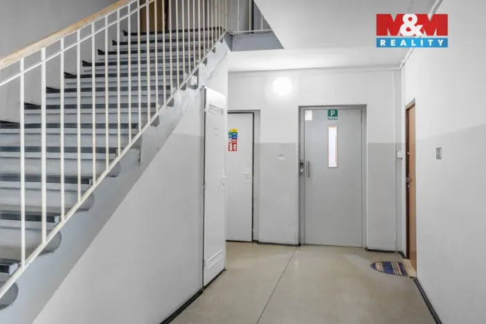 Prodej bytu 2+1, Kladno - Kročehlavy, Pařížská, 63 m2