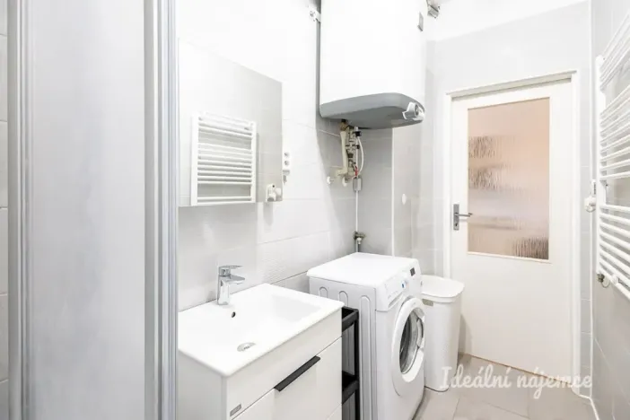 Pronájem bytu 2+kk, Praha - Libeň, Na Rokytce, 46 m2