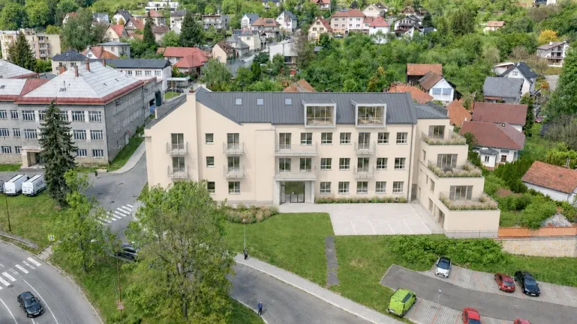 Prodej bytu 2+kk, Vsetín, Horní náměstí, 56 m2