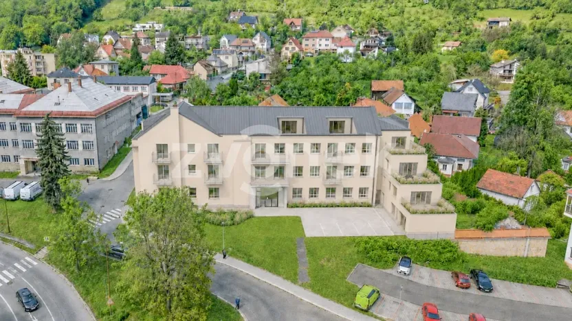Prodej bytu 2+kk, Vsetín, Horní náměstí, 56 m2