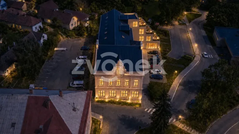 Prodej bytu 3+kk, Vsetín, Horní náměstí, 80 m2