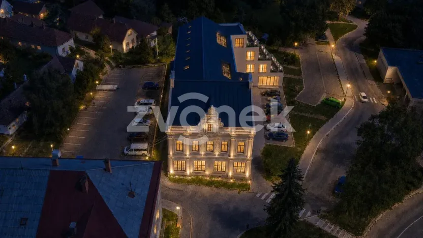 Prodej bytu 4+kk, Vsetín, Horní náměstí, 118 m2