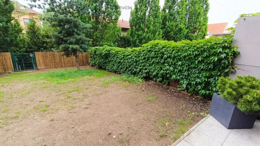 Prodej bytu 2+kk, Praha - Libuš, Božejovická, 57 m2