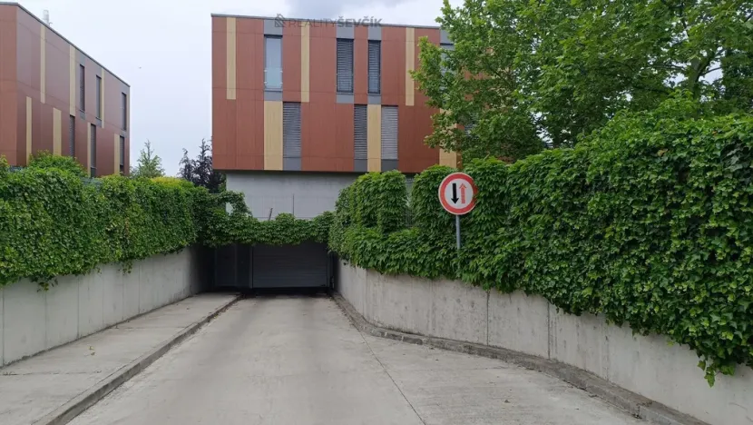 Prodej bytu 2+kk, Praha - Libuš, Božejovická, 57 m2