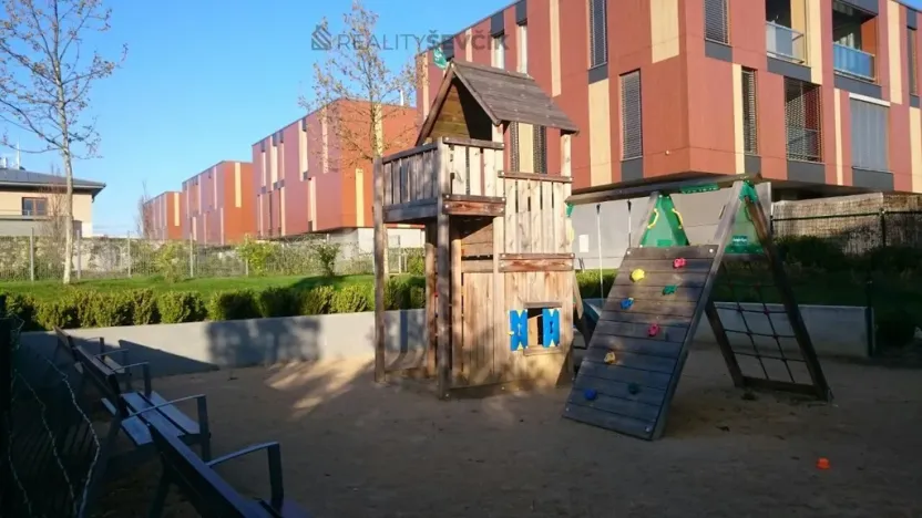 Prodej bytu 2+kk, Praha - Libuš, Božejovická, 57 m2