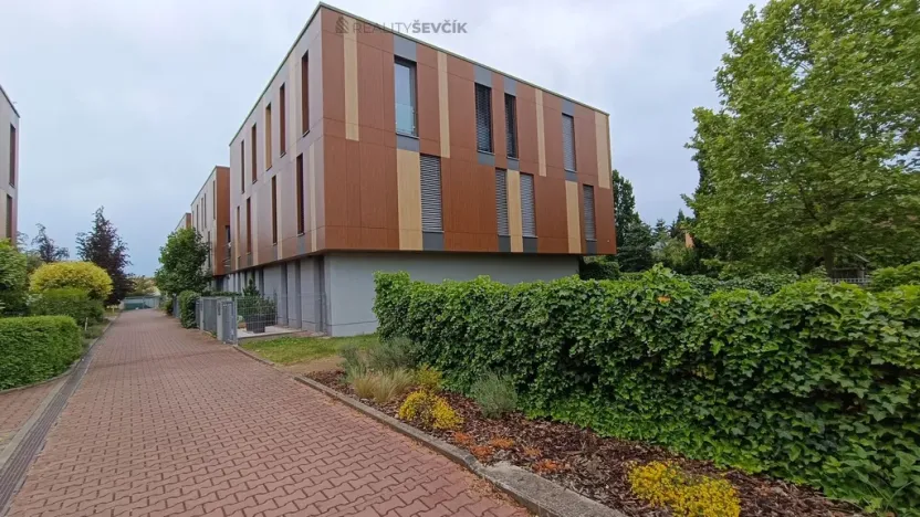 Prodej bytu 2+kk, Praha - Libuš, Božejovická, 57 m2