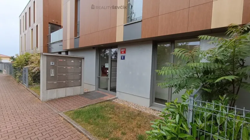 Prodej bytu 2+kk, Praha - Libuš, Božejovická, 57 m2