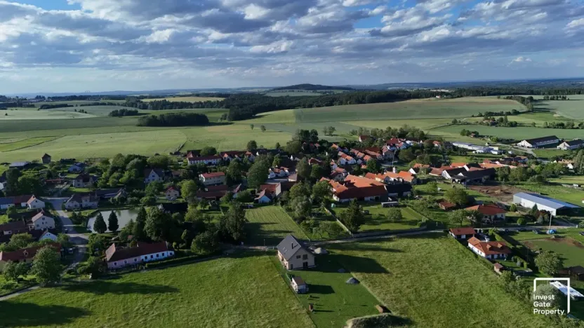 Prodej pozemku pro bydlení, Ločenice - Nesměň, 1087 m2