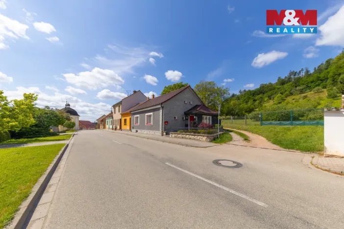 Prodej pozemku pro bydlení, Lomnice, 3601 m2