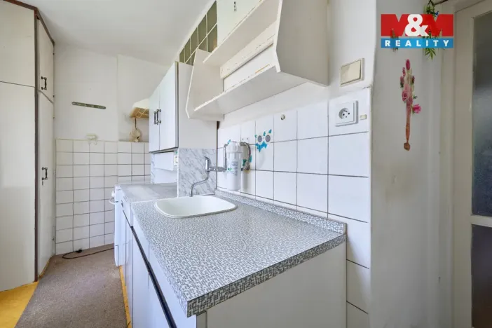 Prodej bytu 3+1, Pardubice, U Háje, 65 m2