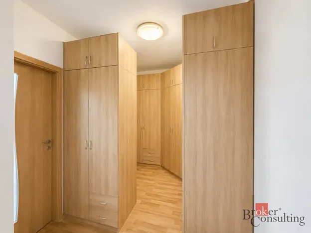 Prodej bytu 3+1, Plzeň, Hodonínská, 77 m2