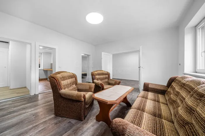 Prodej bytu 4+1, Karlovy Vary, Kosmonautů, 84 m2