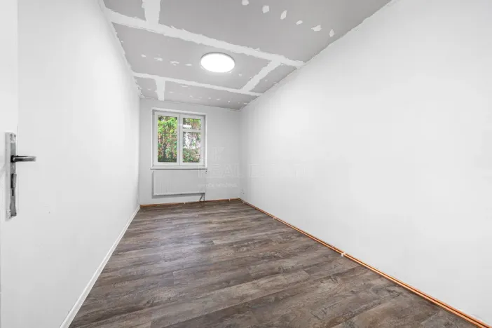 Prodej bytu 4+1, Karlovy Vary, Kosmonautů, 84 m2