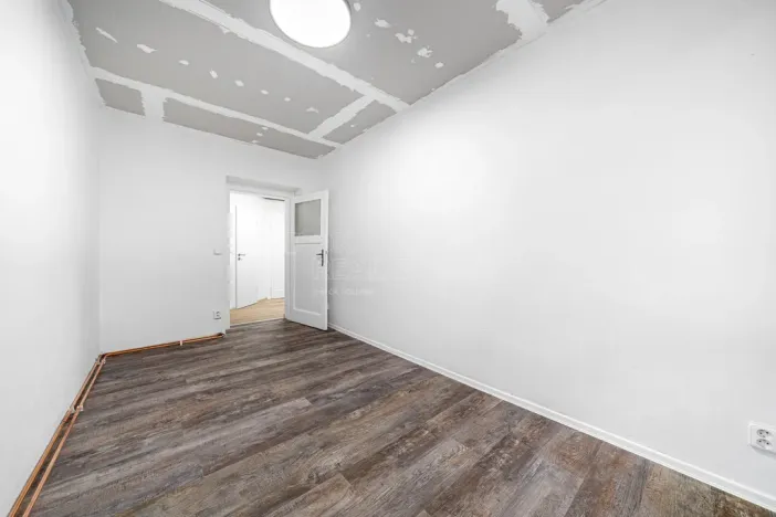 Prodej bytu 4+1, Karlovy Vary, Kosmonautů, 84 m2