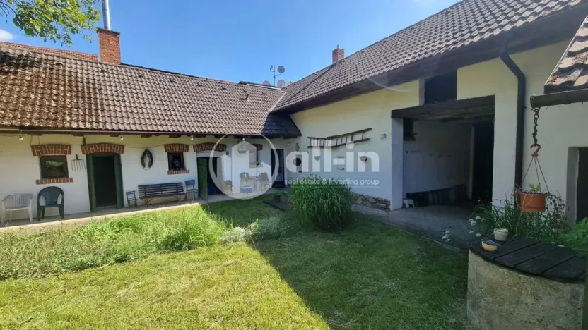 Prodej rodinného domu, Vážany, 217 m2