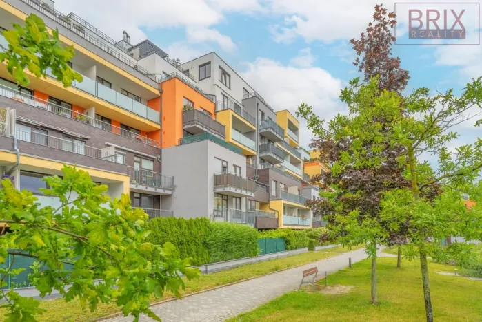 Pronájem bytu 2+kk, Praha, Svitákova, 54 m2