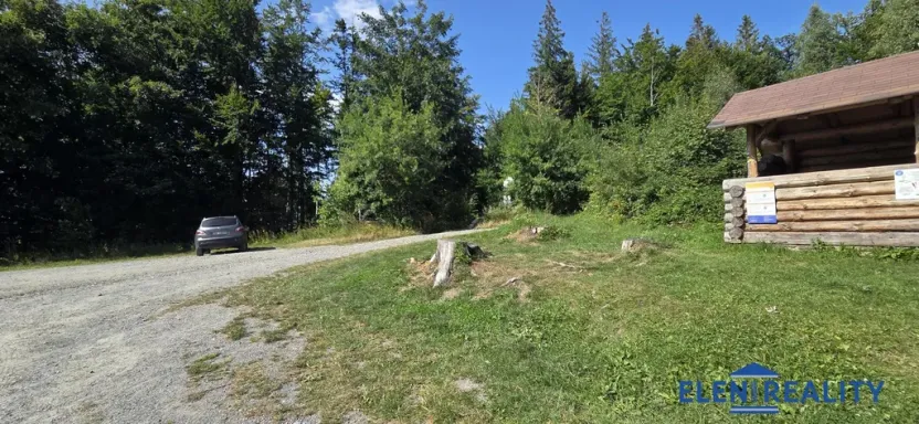 Prodej komerčního pozemku, Petrovice, 442 m2