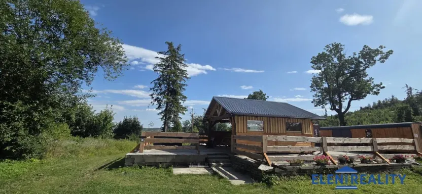 Prodej komerčního pozemku, Petrovice, 442 m2