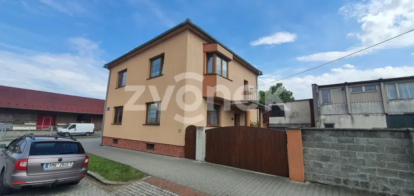Prodej rodinného domu, Tlumačov, Nádražní, 250 m2