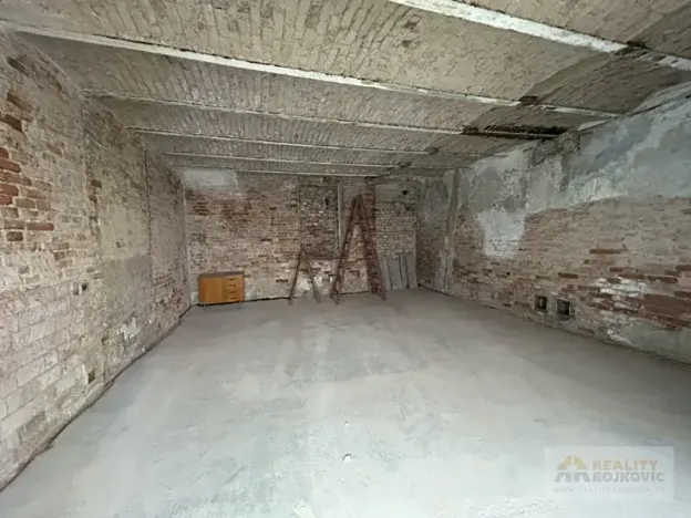 Prodej komerční nemovitosti, Broumov, Klášterní, 90 m2