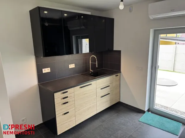 Prodej bytu 4+kk, Praha - Lochkov, K Lahovské, 99 m2