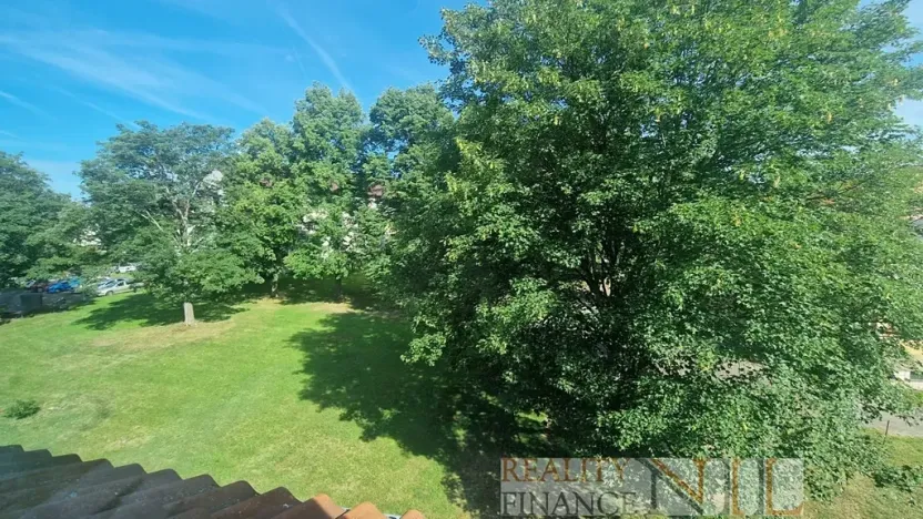 Pronájem bytu 2+kk, Tlučná, V Rybníčkách, 52 m2