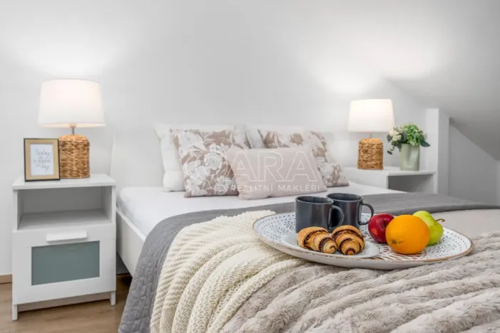 Pronájem bytu 3+kk, Praha - Hlubočepy, Pod Žvahovem, 70 m2