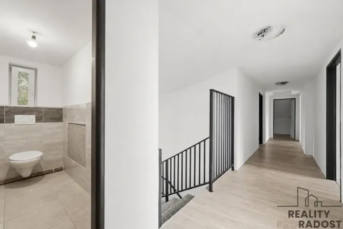 Prodej rodinného domu, Bukovina nad Labem, 190 m2