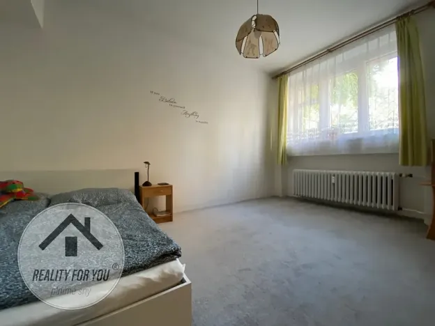 Pronájem bytu 1+1, Praha - Břevnov, Mládeže, 35 m2