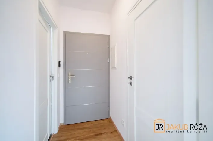 Pronájem bytu 2+kk, Mladé Buky, 38 m2