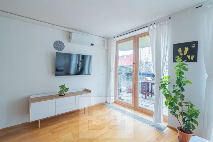 Prodej bytu 3+kk, Praha - Kobylisy, Pod hliništěm, 70 m2